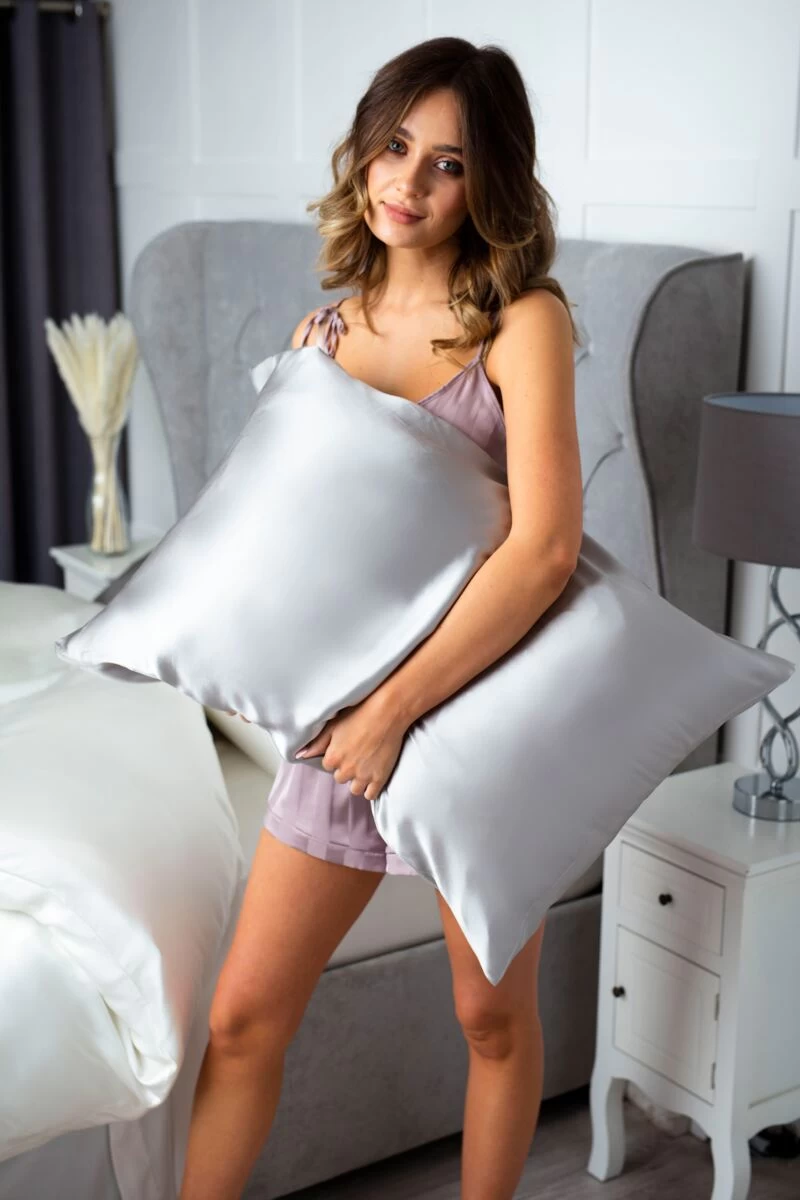 Cocoonzzz Luxury 100% Mulberry Silk Pillowcase - Image 3