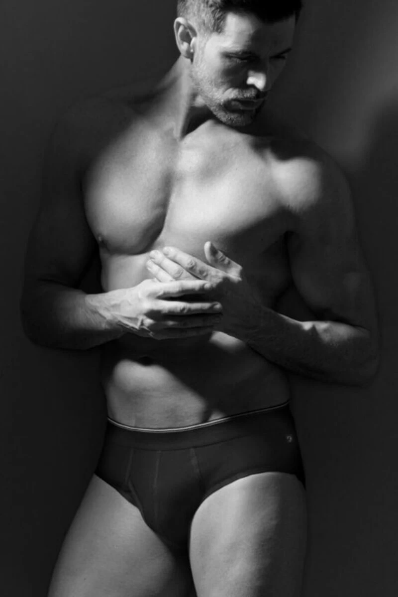 2 Pack Keyhole Briefs Men's - Farah - Image 3