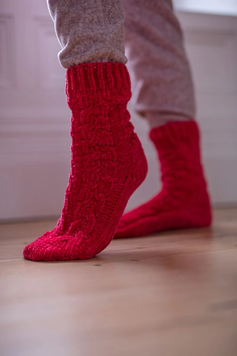 Ladies 1 Pair Elle Chenille Cable Slouch Socks - Image 2