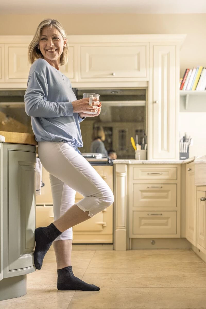 3 Pair Footnurse Cushioned Foot Gentle Grip Diabetic Ankle Socks Ladies - Iomi - Image 3